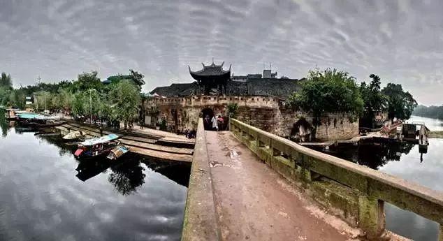如何评价《浪漫满屋》？剧中有哪些记忆点吗？游戏画面